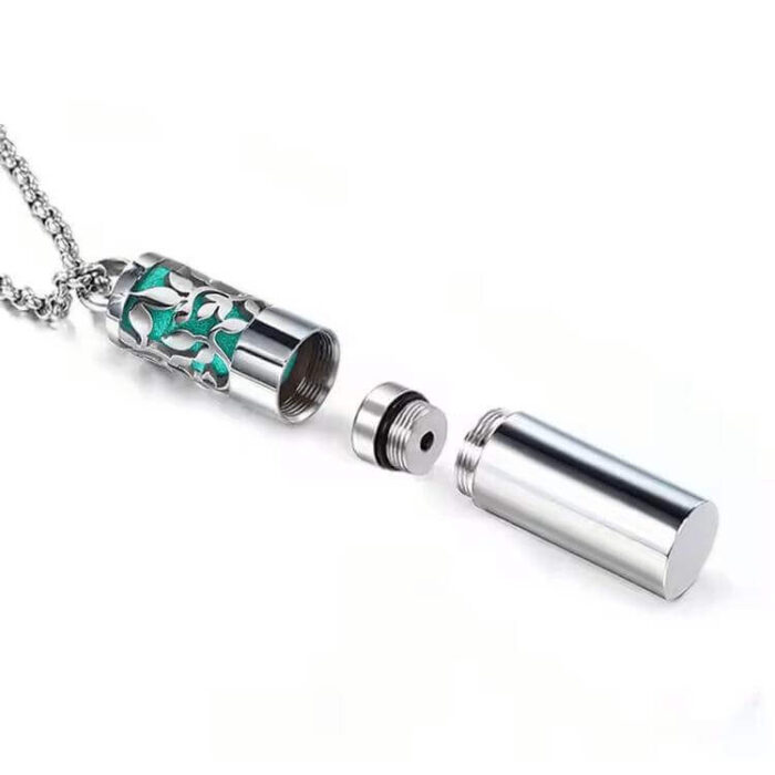 Wholesale Stainless Steel Cylinder Aromatherapy Essential Oil Diffuser Locket Necklace - Image 2