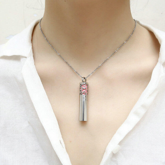 Wholesale Stainless Steel Cylinder Aromatherapy Essential Oil Diffuser Locket Necklace - Image 9